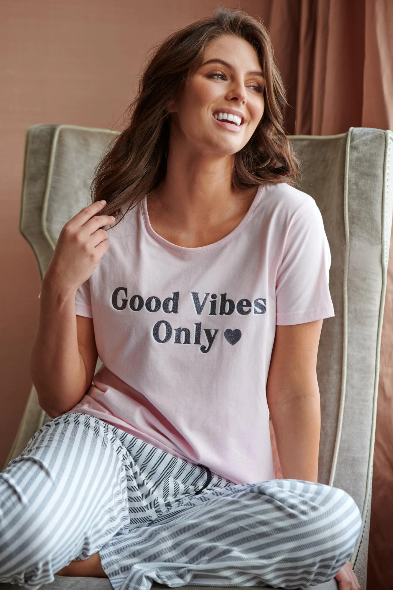 Pour Moi Good Vibes Cotton Jersey Pyjama Set - Pink/Black 3 Pour Moi Good Vibes Cotton Jersey Pyjama Set - Pink/Black - Image 3