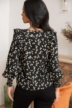 Pour Moi Maggie Woven Button Through Frill Blouse - Black Ditsy 10 Pour Moi Maggie Woven Button Through Frill Blouse - Black Ditsy -Cheap Clozi Vibe Store 306312 20230106165300
