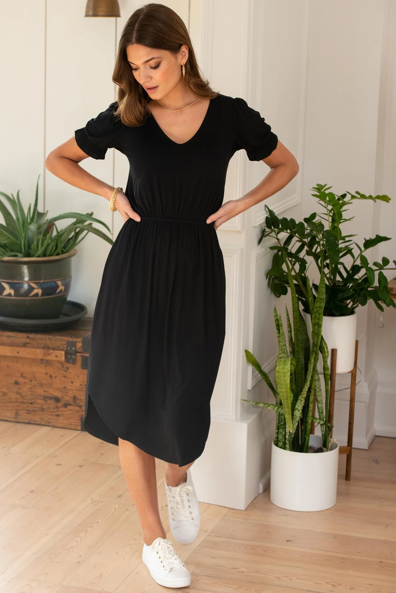 Pour Moi Jenny Puff Sleeve Stretch Midi Dress - Black 3 Pour Moi Jenny Puff Sleeve Stretch Midi Dress - Black - Image 3